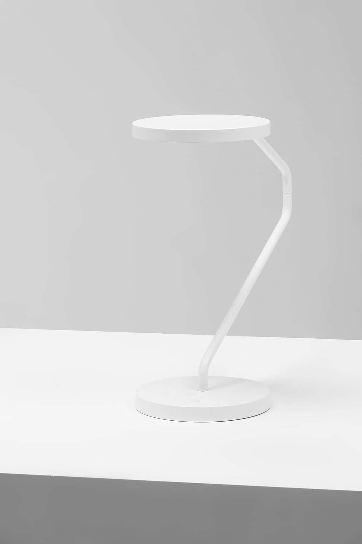 Flat White Minimalism